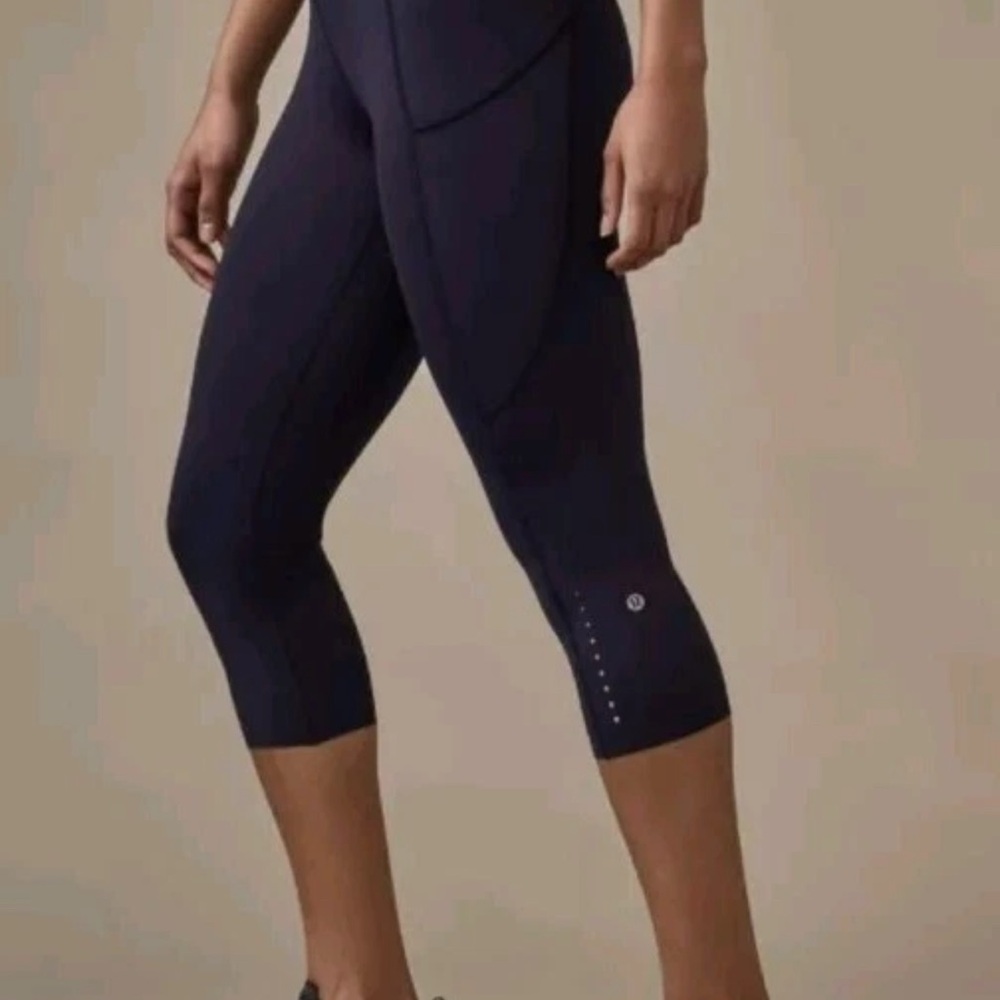 Lululemon Fast and Free HR Crop 19” True Navy Size 6